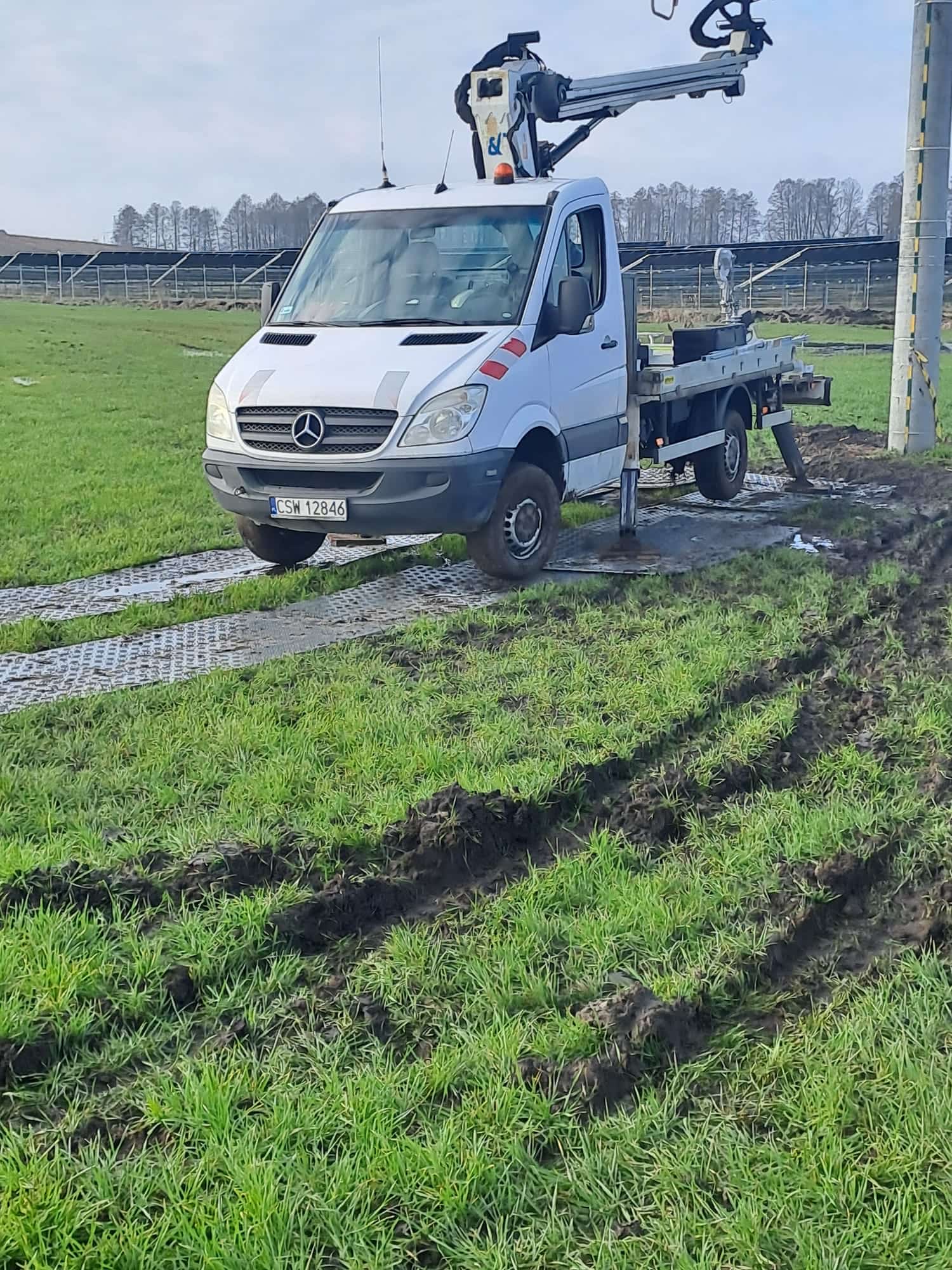 Mobil útlemez – daruzási munkák